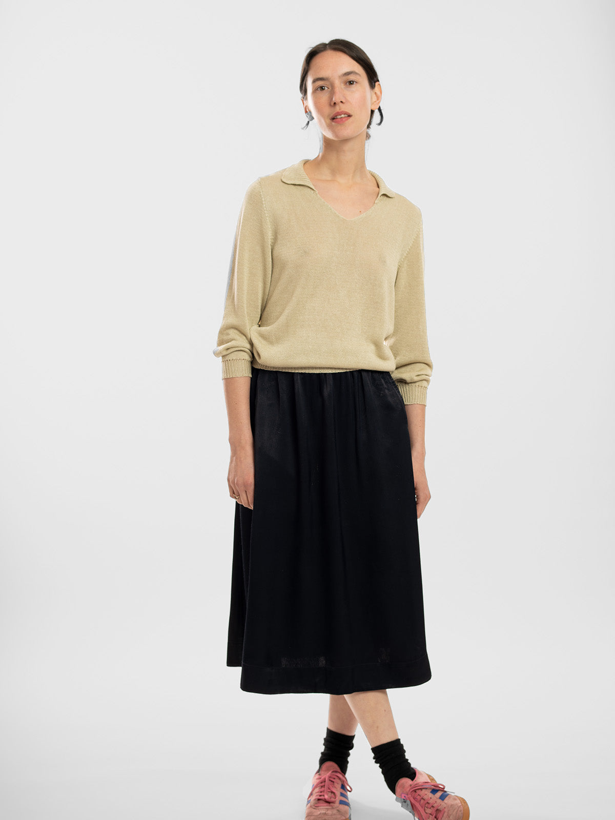 
            NUSCHKA /  STOCKVERKOOP