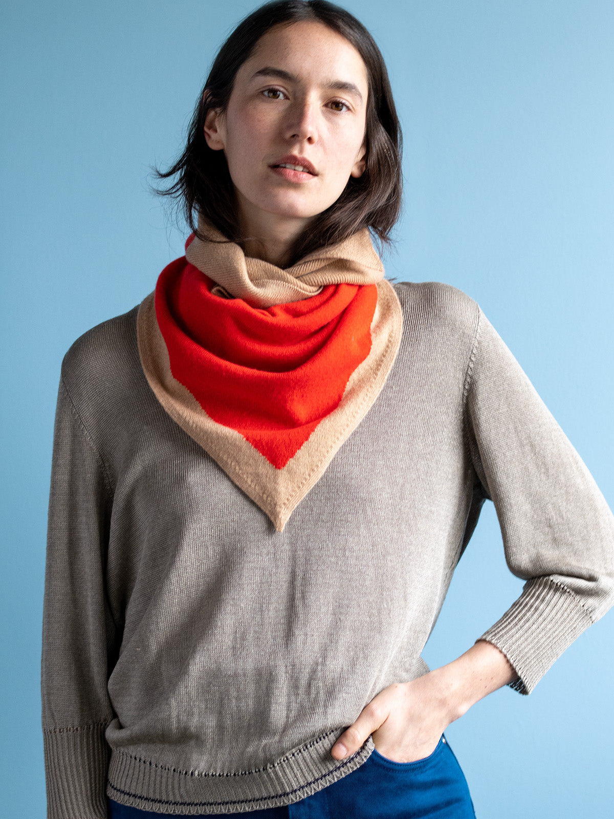 
            WILLOW / LACQUER-SAND